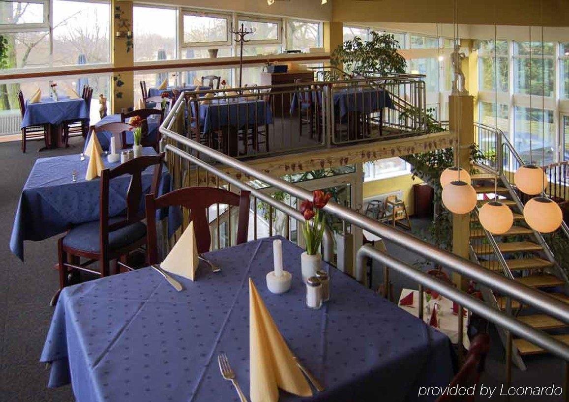 Hotel Grossbeeren Exterior photo